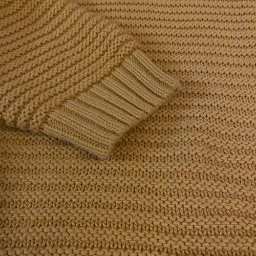 Mustard fall pullover like new, size M
