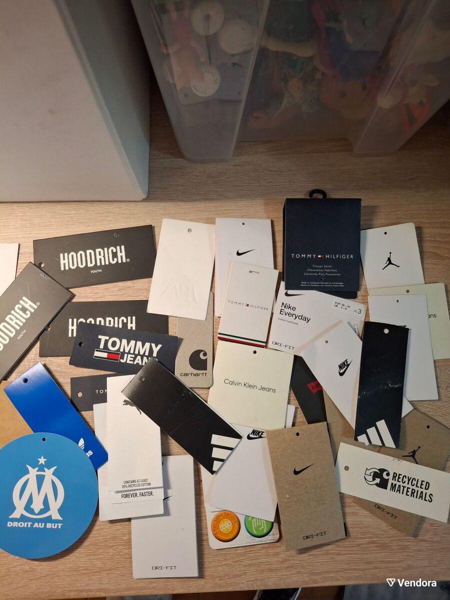 Paper tags used from authentic clothes - € 4,00 - Vendora.cy