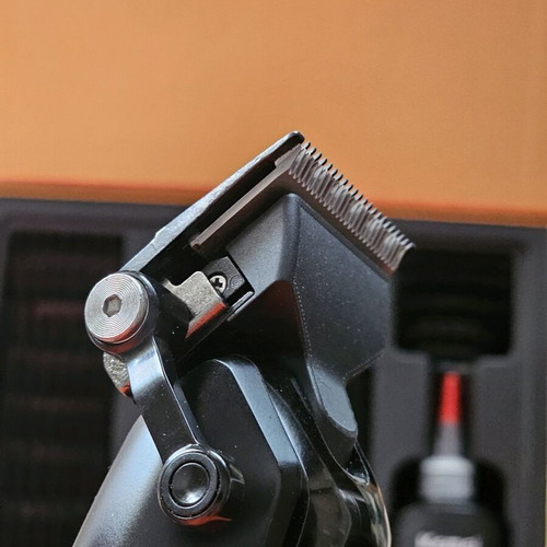 Kemei km-1858 hair clipper like new