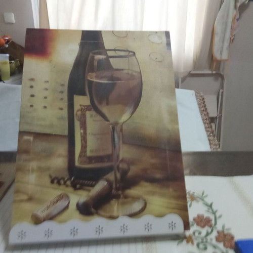 Canvas painting with wine theme used