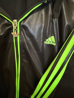 Adidas Chile62 μπουφάν μαύρο καινούργιο, μέγεθος XXL