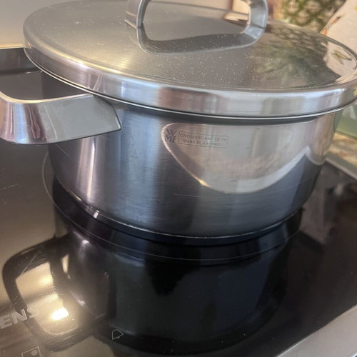 WMF Cromargan 18/10 cooking pot with lid, like new