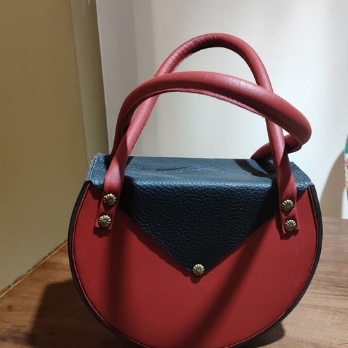 Handbag made of wood and calf leather new, black and red
