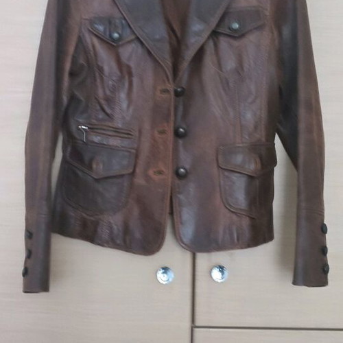 Vintage brown leather jacket like new, size Medium