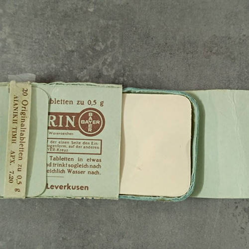 Paper box from Bayer aspirin pack of 20 used, 0.5 grams