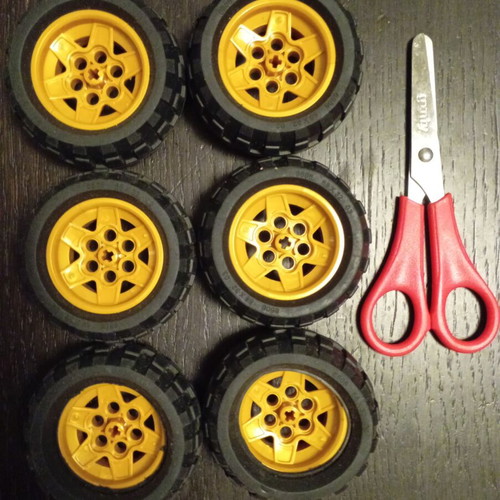 Lego wheels like new, set of 6 pieces