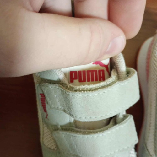 Puma kids shoes like new, size 25