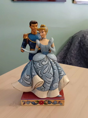Enesco Cinderella Couple Figurine new, collectible