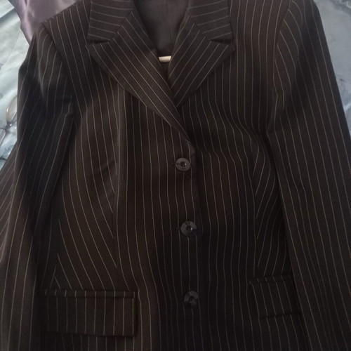 Elegant black suit with thin yellow stripes size 42 used by Lola