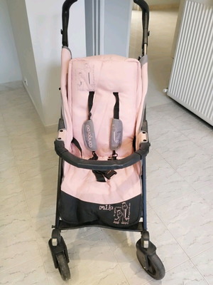 Mila baby stroller like new, lightweight and comfortable