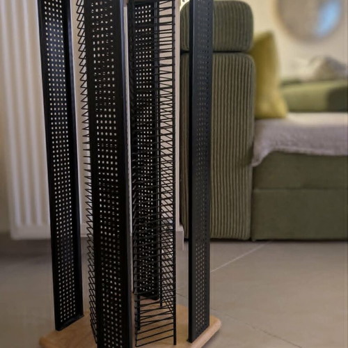 CD storage tower used, rotating rack for 200 CDs