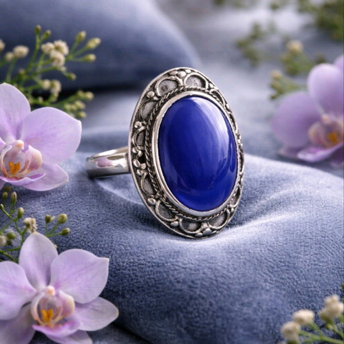Vintage silver ring with natural Lapis Lazuli used