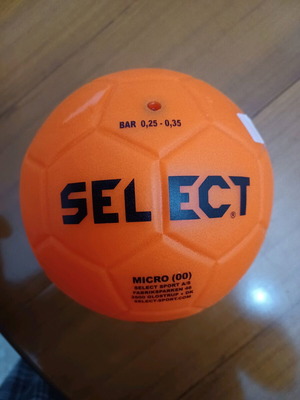 Select Micro (00) handball like new