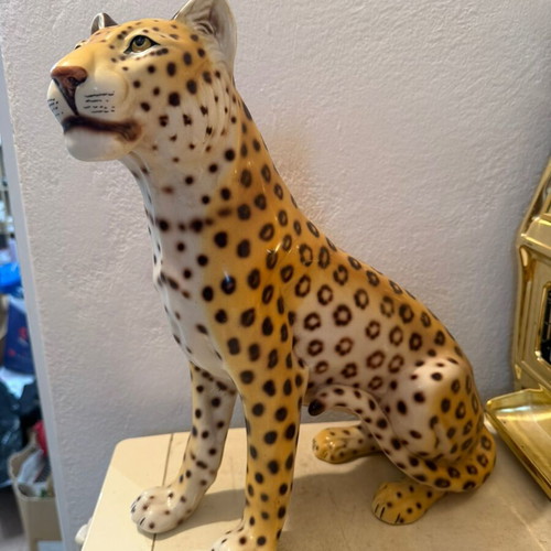 Decorative Vintage Ceramic Leopard Statue by Giovanni Ronzan like new