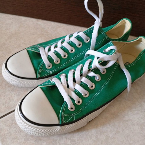 Converse All Star athletic shoes size 40 like new, green