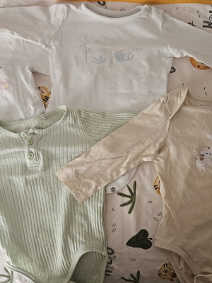 Baby bodysuits long sleeve used, pack of 4, various sizes