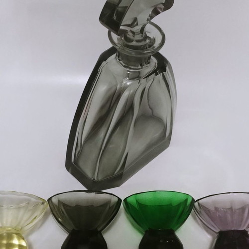 Art Deco Josephinenhutte liqueur set 1925, 1 decanter and 6 glasses