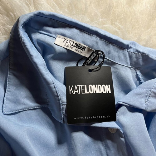 Light Blue Tie-Front Crop Shirt Kate London new, size M
