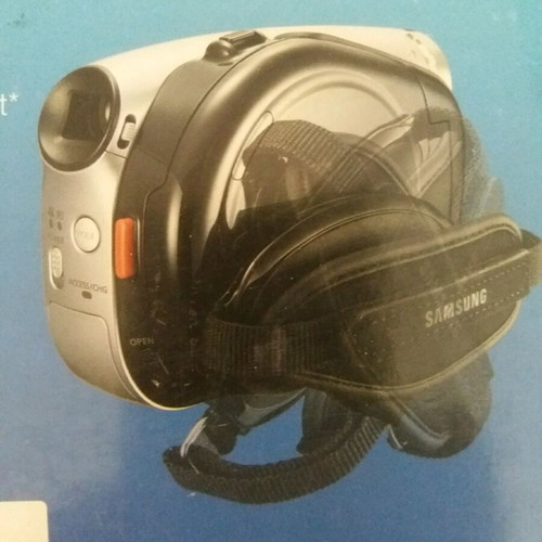 Samsung handheld videocamera black and silver new