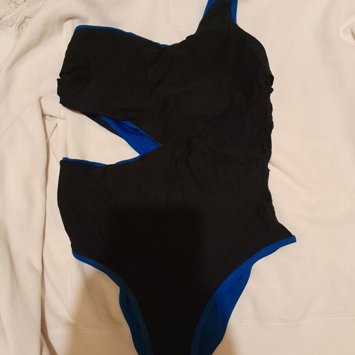 One-shoulder women's swimsuit small like new, blue