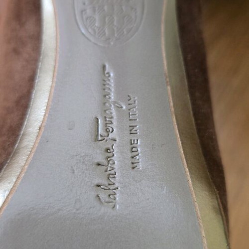 Salvatore Ferragamo women's brown pumps size 36.5 used