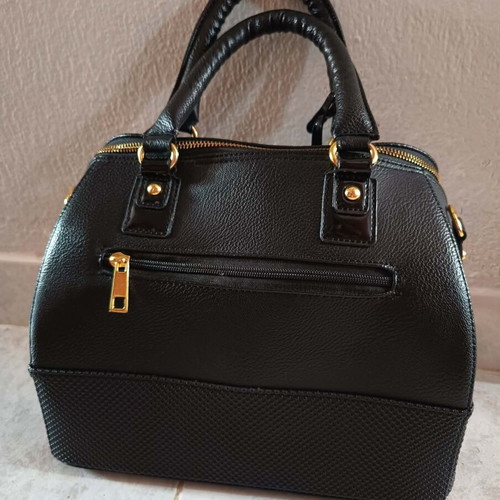 Elizabeth George handbag new, black with embossed floral texture
