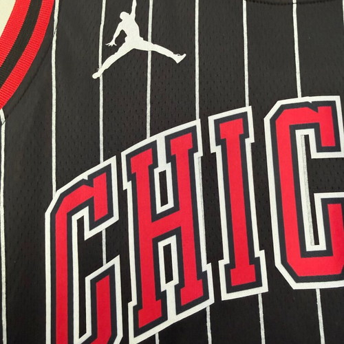 Jordan Chicago Bulls black basketball jersey, size M