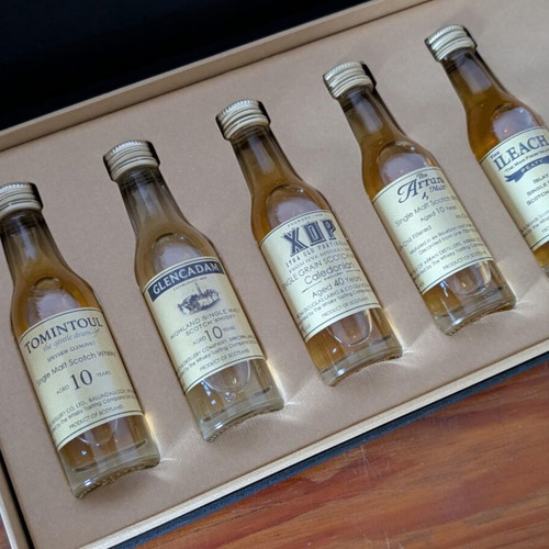 Whiskey miniature collectible gift set new