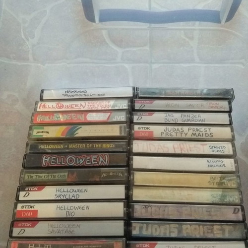 Cassette tapes used, pack of 215, mainly metal
