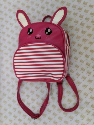 Children's backpack like new, height 22 cm, width 20 cm, depth 7 cm