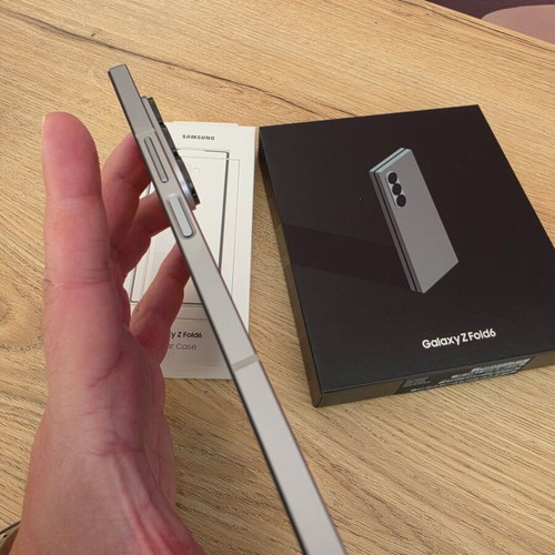 Samsung Galaxy Fold 6 512GB Silver used with accessories and new parts