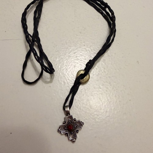 Silver cross like new