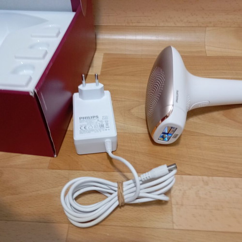 Philips laser hair removal device