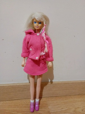 Barbie doll δεκαετίας 90 με μηχανισμό μεταχειρισμένη, μαζί με το μωρό της