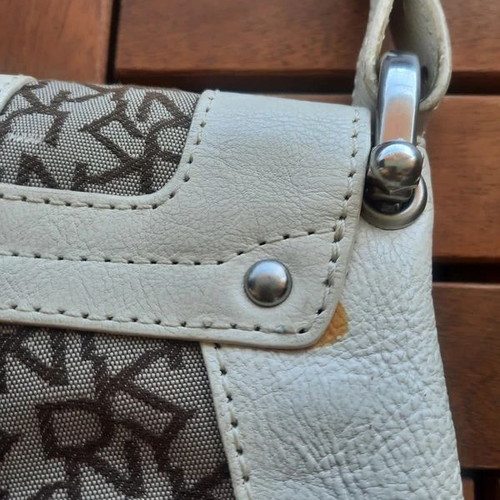 DKNY vintage shoulder bag used, beige and white