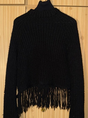 Bershka knitted sweater black size M like new