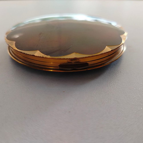 Metal powder compact used, French