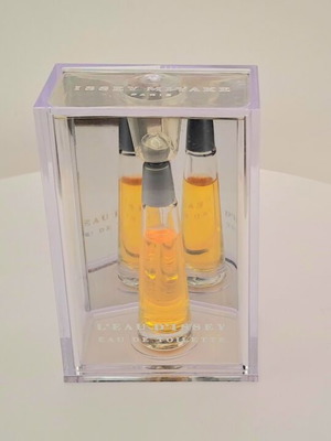 Issey Miyake Pour Femme винтидж миниатюра нова