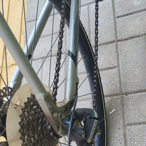 Merida Crossway 20-D cross trekking bike like new with pump and helmet