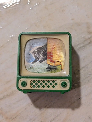 Mini TV 1960 scratcher with moving image collectible
