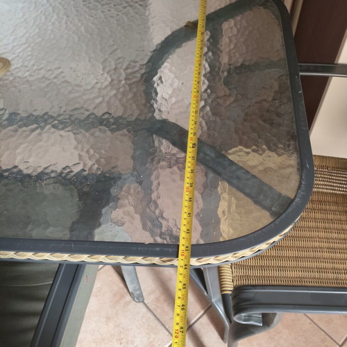 Table with 4 chairs for veranda used