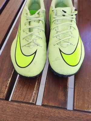 Nike Mercurial Vapor 16 Academy football shoes used size 44.5 green