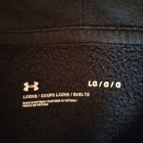 Under Armour set like new, size L, black and white
