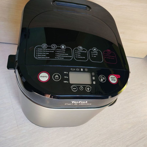 Tefal Pain Et Delice PF240E38 bread maker like new, 720W, 20 programs