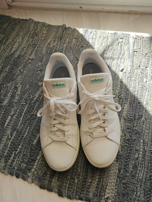 Adidas sneakers white used, size 47 1/3