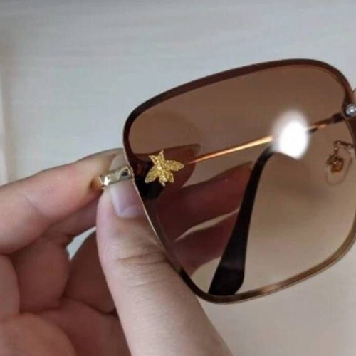 Fashion Lady square sunglasses new, brown gold with Natalia Oreiro CD gift