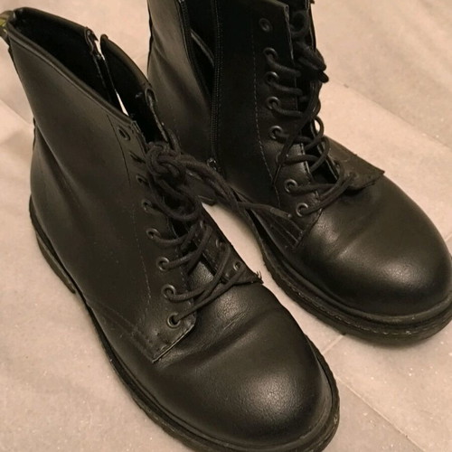 Black Camden women's boots size 39 like new