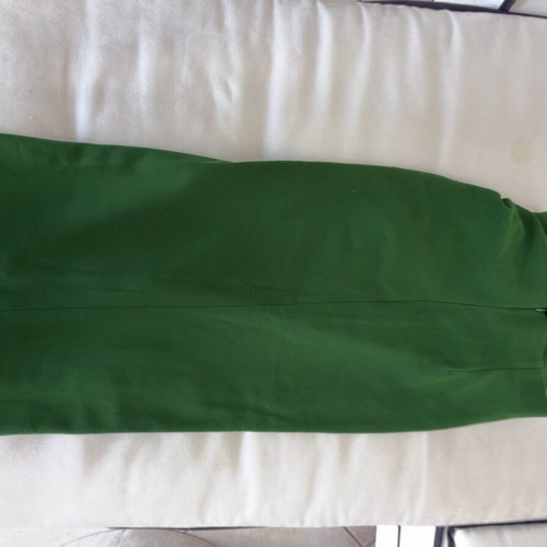 Zara green high-waisted skirt with front slit, like new