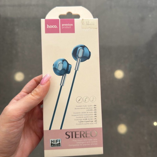Hoco earbuds sealed new with stereo sound