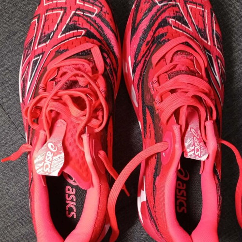 Asics Noosa Tri 15 Women athletic shoes new, size 39, Electric Red